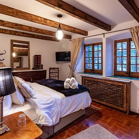 Masia Mimosa Completa Villa